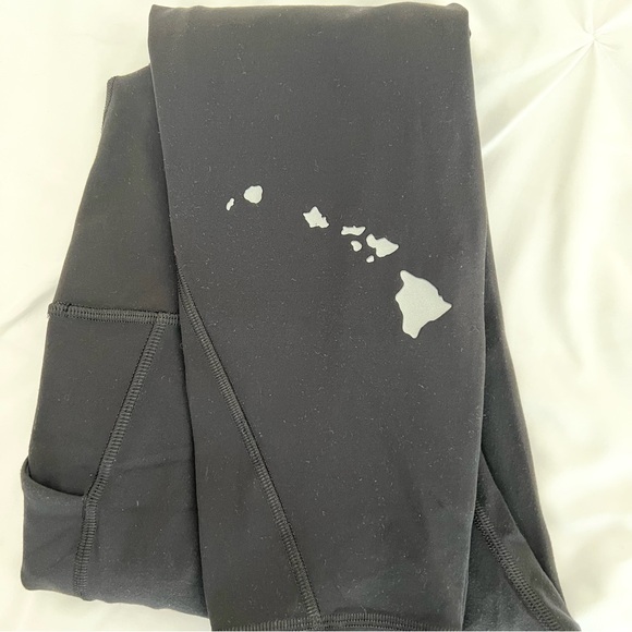 NEW Hawaii Lululemon Align Leggings 25" Pockets Aloha Exclusive from Maui - Picture 5 of 5